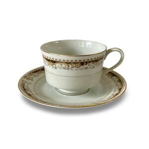 Signature Queen Anne Footed Cup & Saucer Set